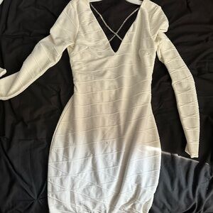Elegant White Long Sleeve Dress